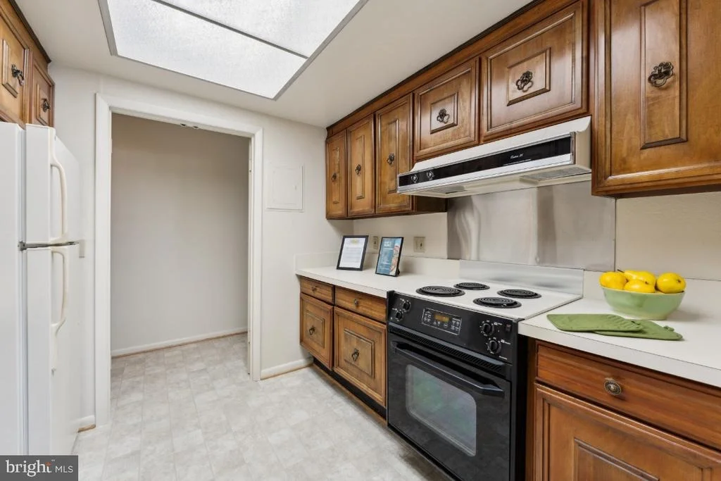 Photo of Unit 102F at 3642 GLENEAGLES DRIVE