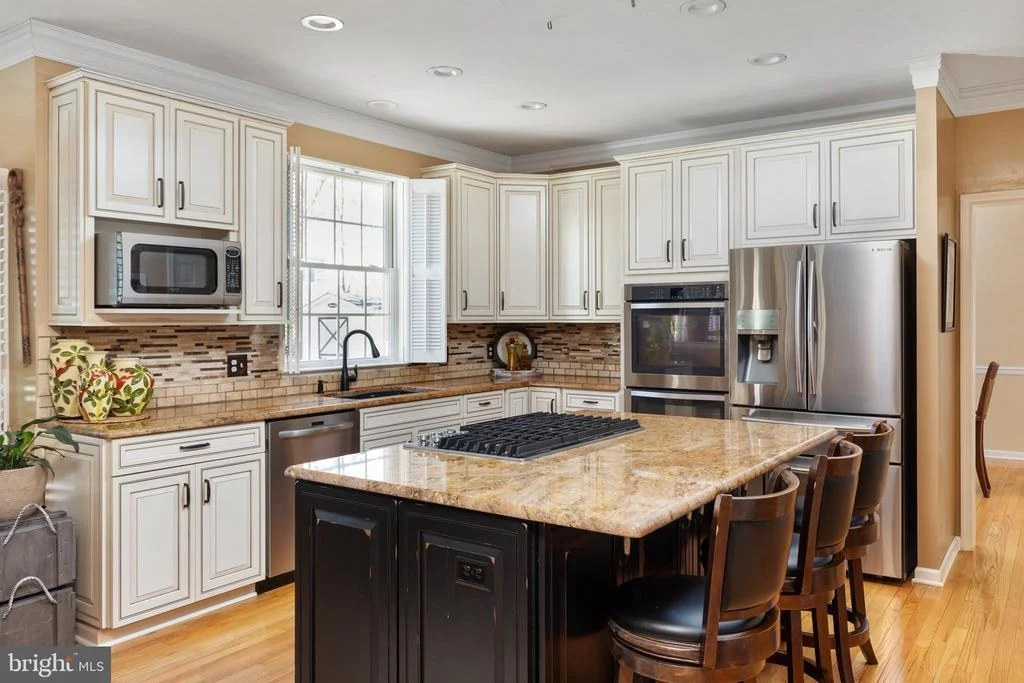Photo of 7997 SEQUOIA PARK WAY