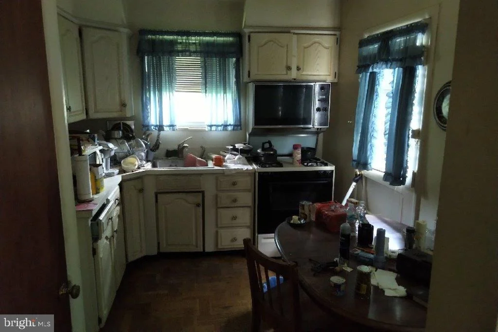 Photo of 1204 34TH PLACE SE