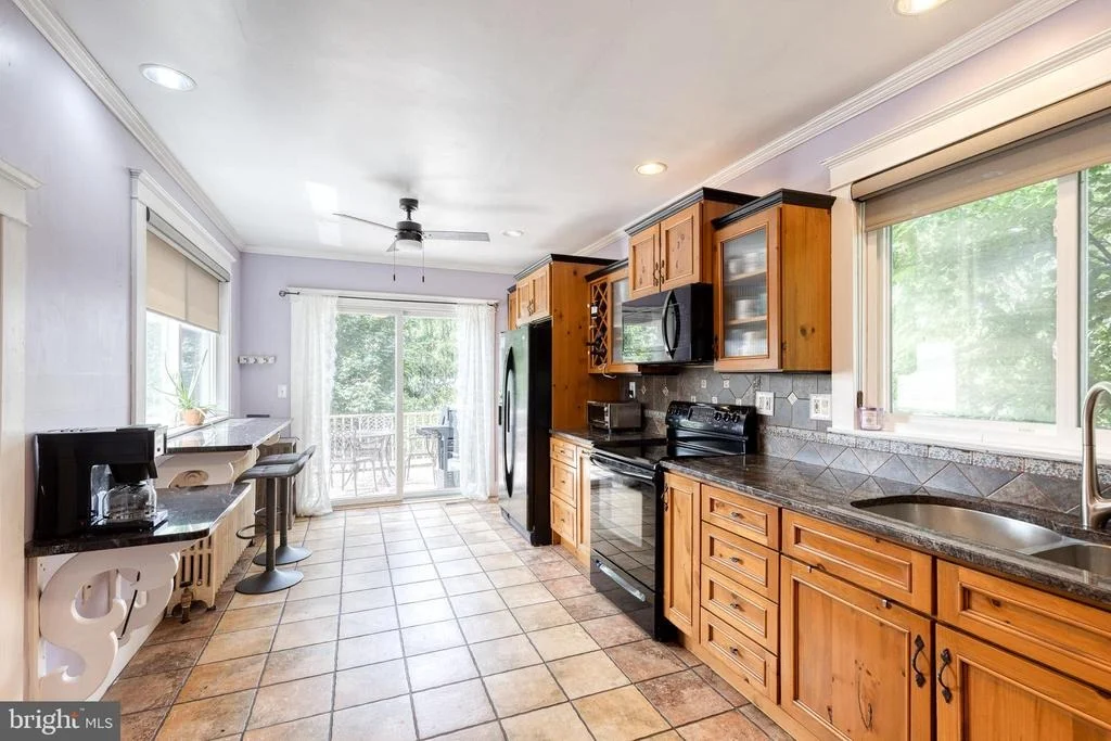 Photo of 1704 LINCOLN DRIVE