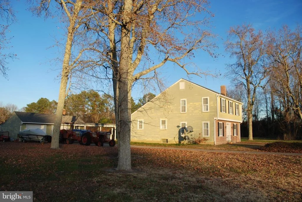 Photo of 42520 RIVERWINDS DRIVE