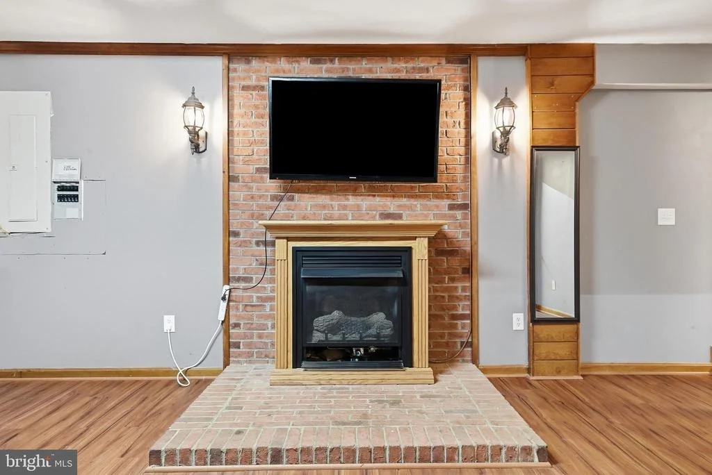 Photo of 2747 TWYMANS MILL