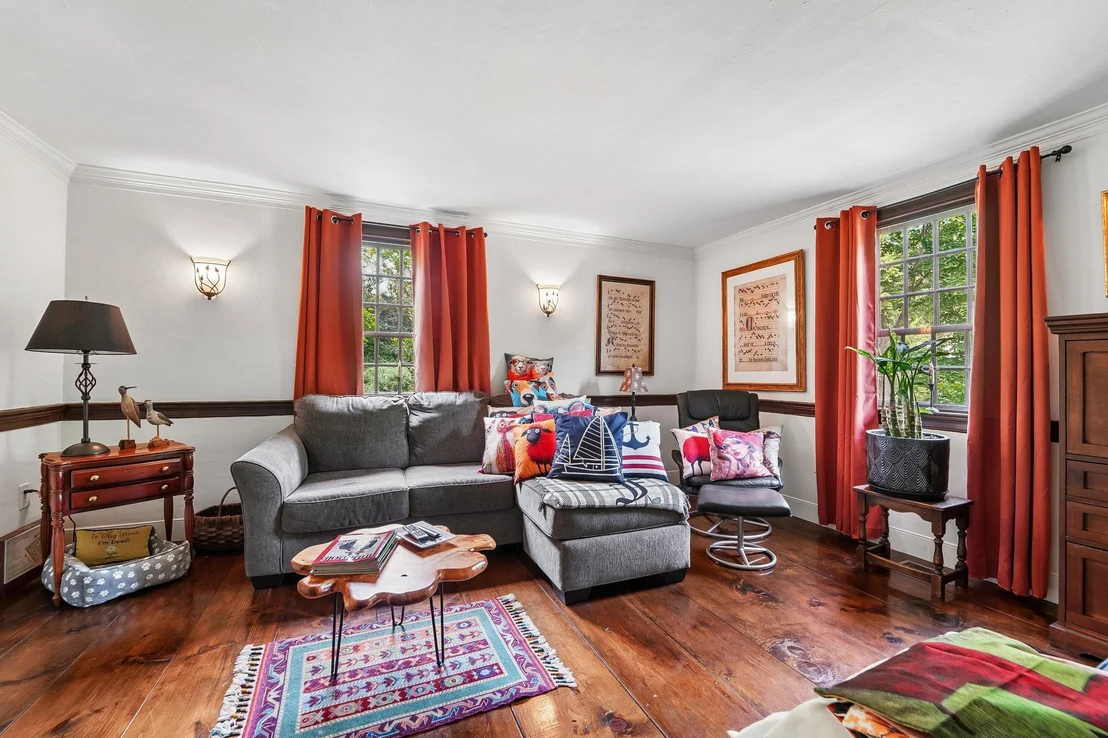 Photo of 355 BROADVIEW LANE