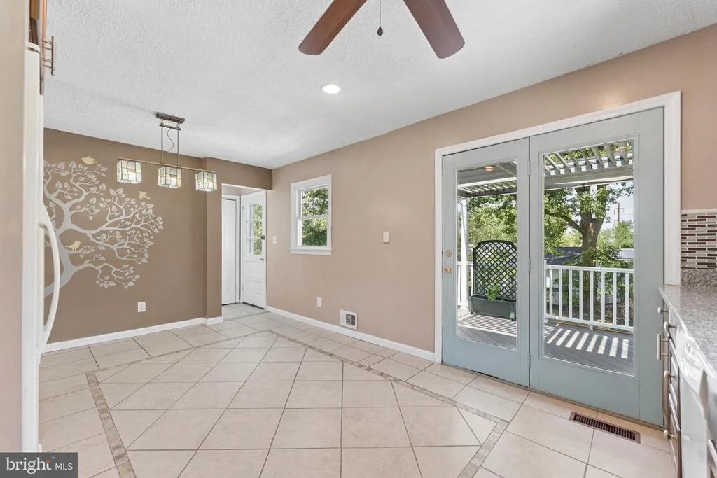 Photo of 8816 SAUNDERS LANE