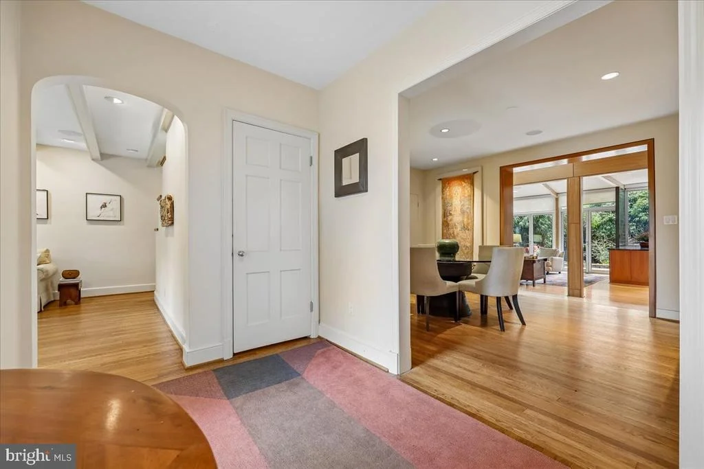 Photo of 1212 WOODSIDE PARKWAY