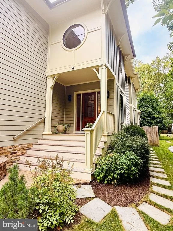 Photo of 14 HULL AVENUE