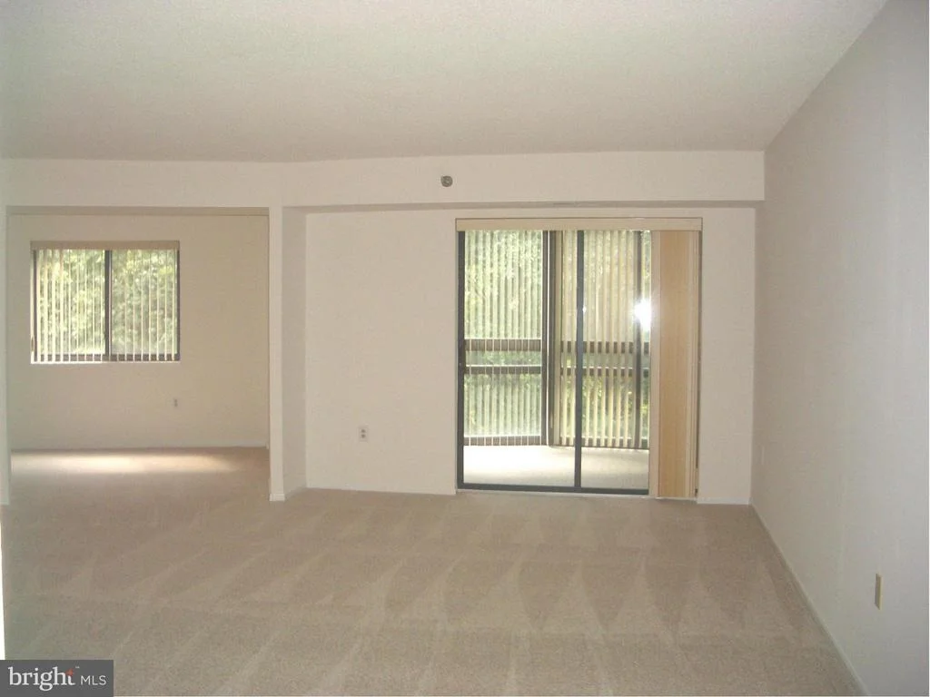 Photo of Unit 3718 at 15115 INTERLACHEN DRIVE