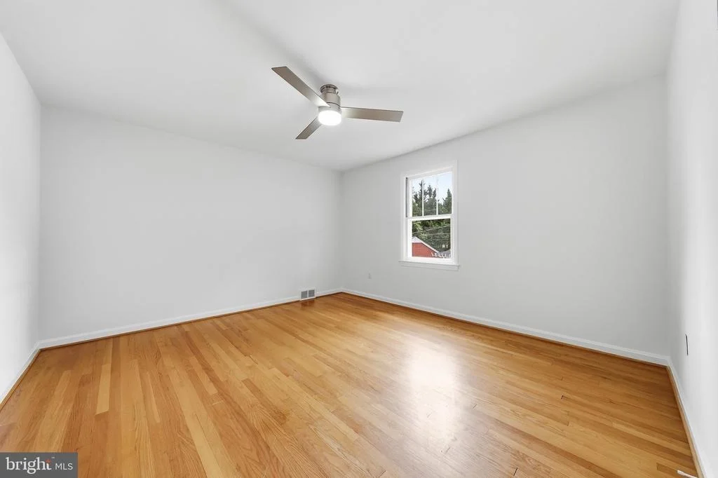 Photo of 412 CARROLL PARKWAY