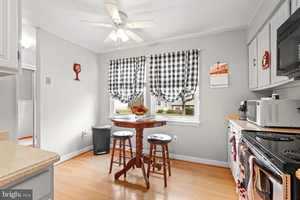 Photo of 5210 VIENNA DRIVE