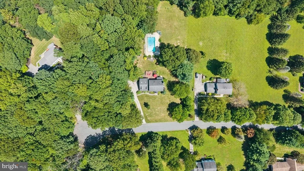 Photo of 1010 OLD BARN ROAD