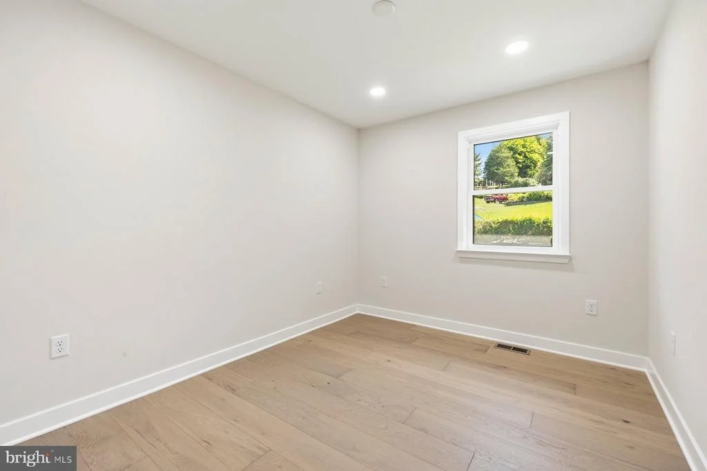 Photo of 13132 MANOR DRIVE