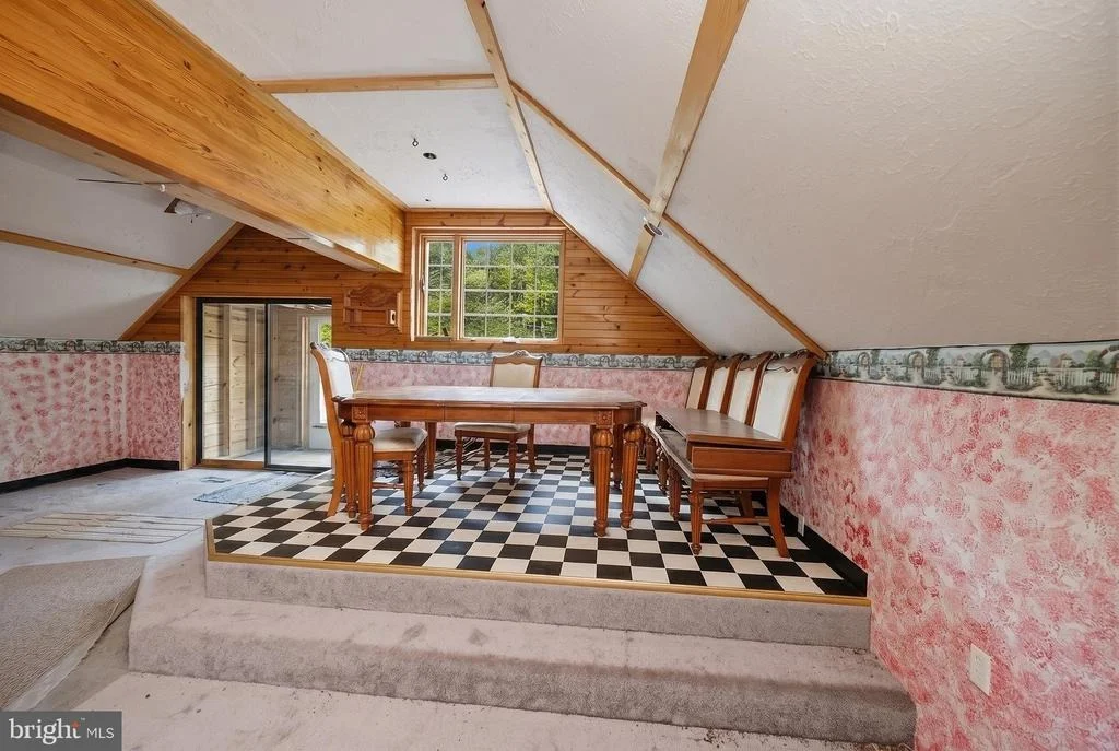 Photo of 1099 TABLE ROCK ROAD