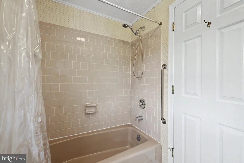 Photo of 2105 SHAWN DRIVE