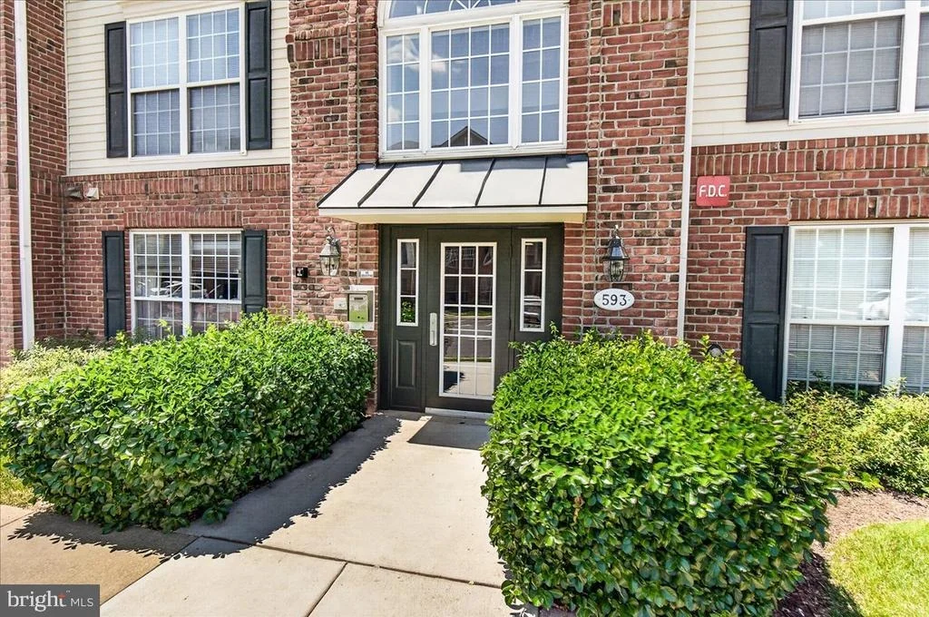 Photo of Unit 33B at 593 CAWLEY DRIVE
