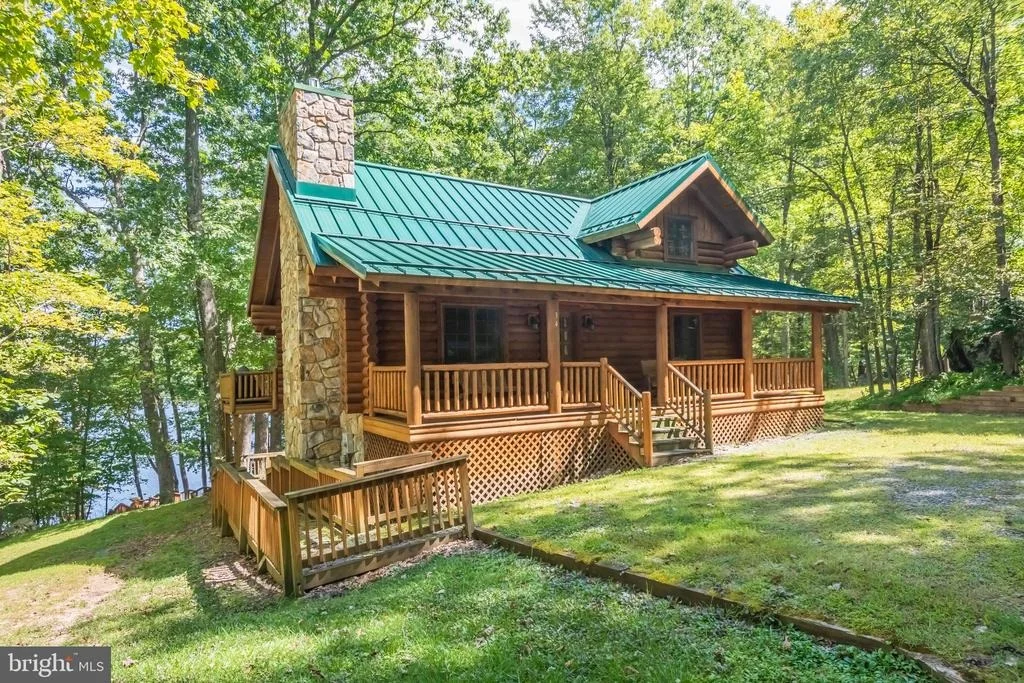 Photo of 34 SHINGLE CAMP TERRACE