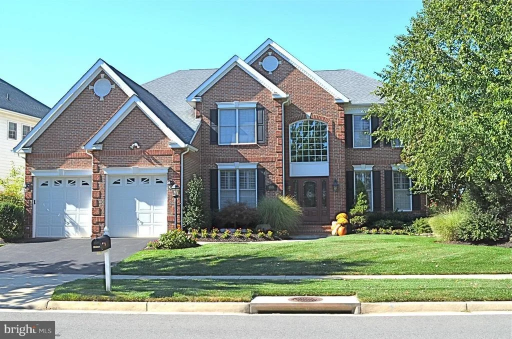 Photo of 43136 VALIANT DRIVE