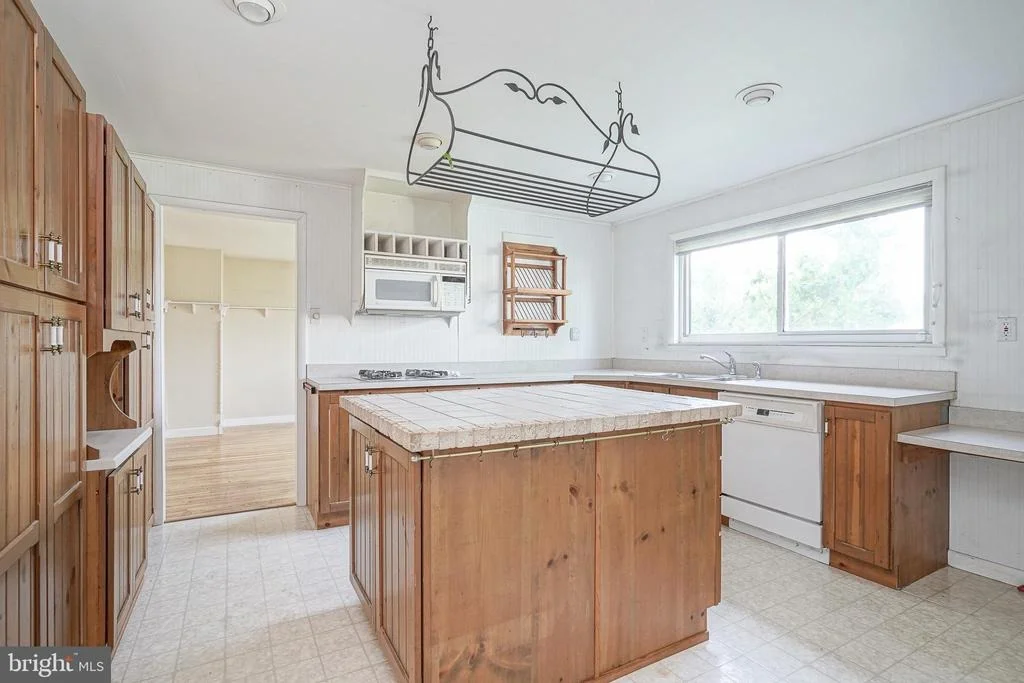 Photo of 152 KELLY DRIVER ROAD