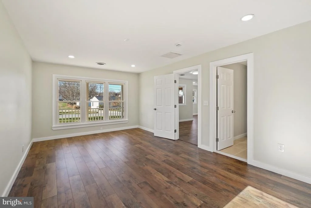Photo of 1546 RIDGELY DRIVE
