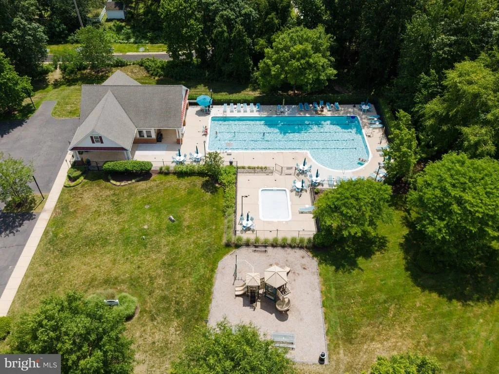 Photo of 1340 BLUEGRASS WAY