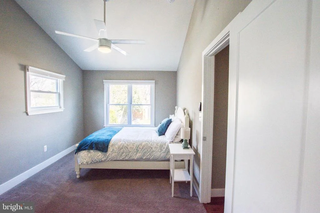 Photo of 704 W MAPLE ROAD