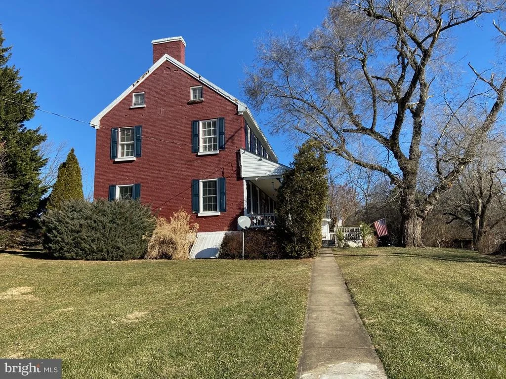 Photo of 3823 ROUNDTREE ROAD