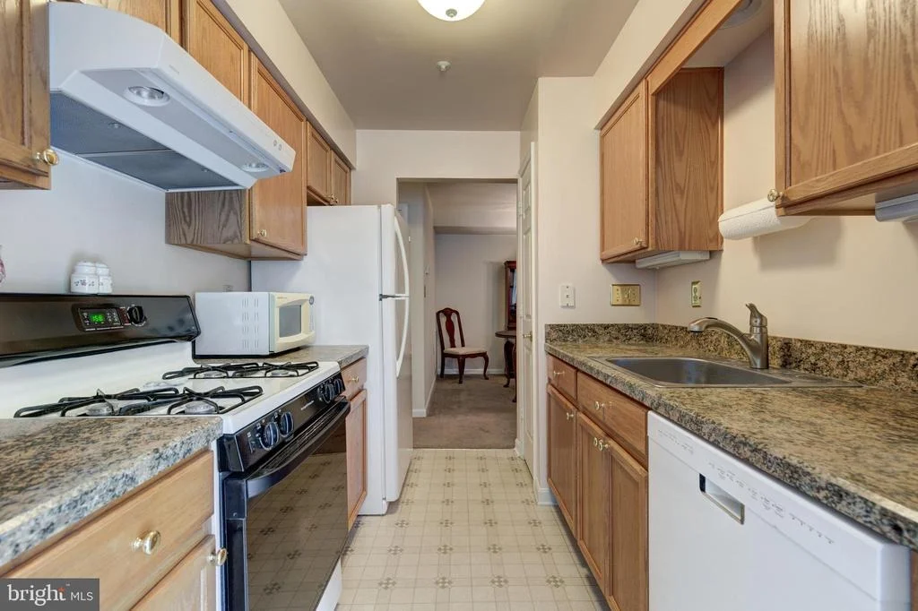 Photo of Unit 1C at 3830 NORMANDY DRIVE