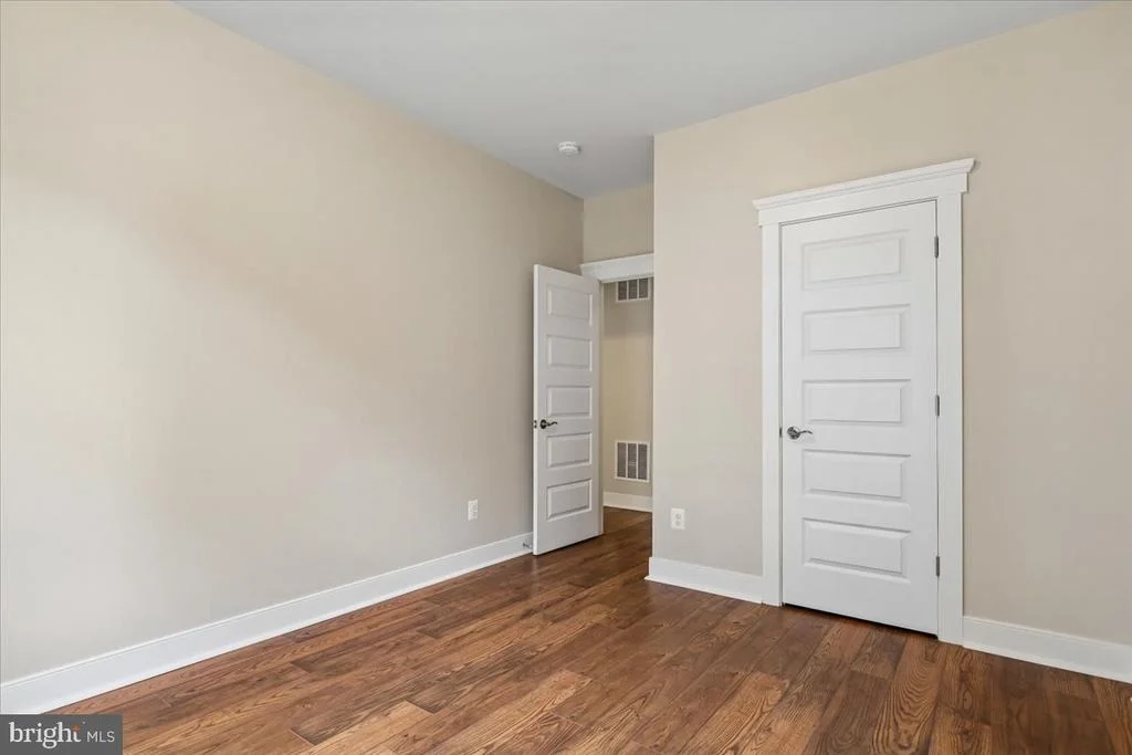 Photo of 1002 PIPERS BROOK DRIVE