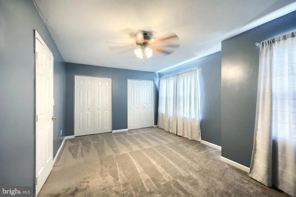 Photo of 24 SQUIRE CIRCLE
