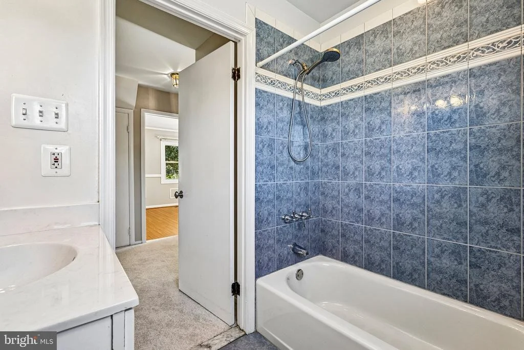 Photo of 4428 MIDDLE RIDGE DRIVE