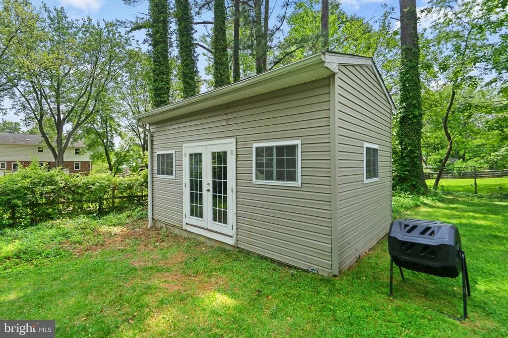 Photo of 4117 QUEEN MARY DRIVE