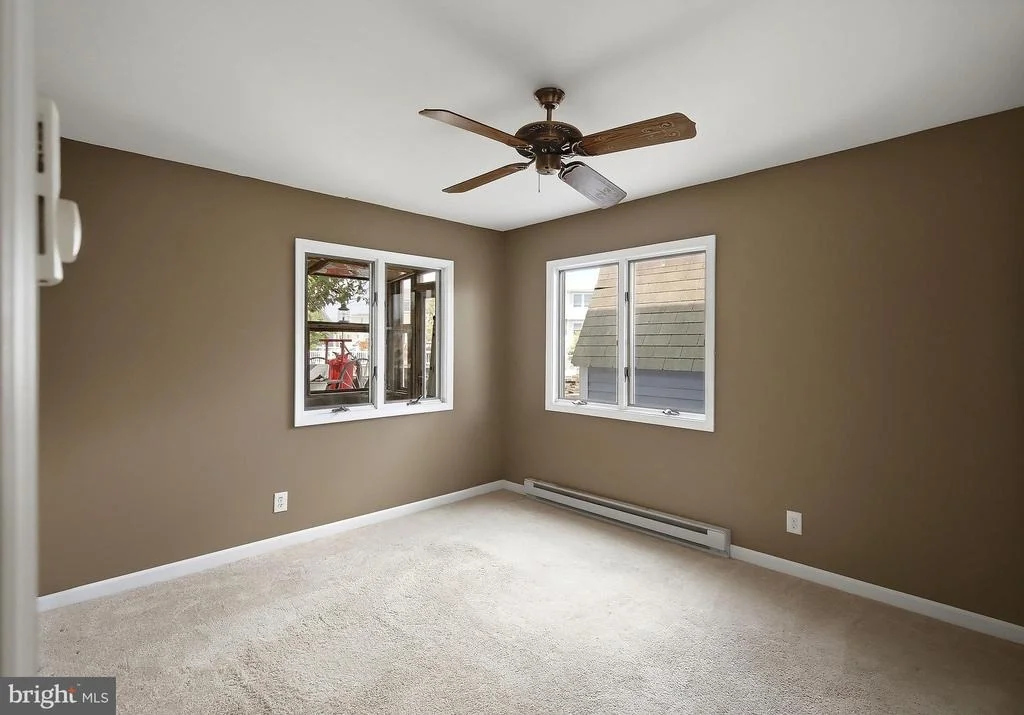Photo of 72 ROSALYN DRIVE