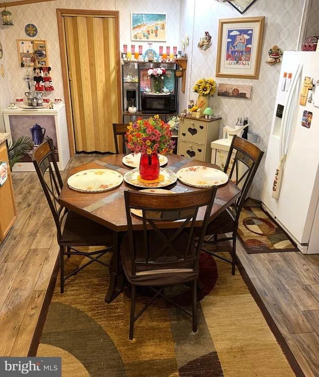 Photo of 8007 FAIR BREEZE DRIVE