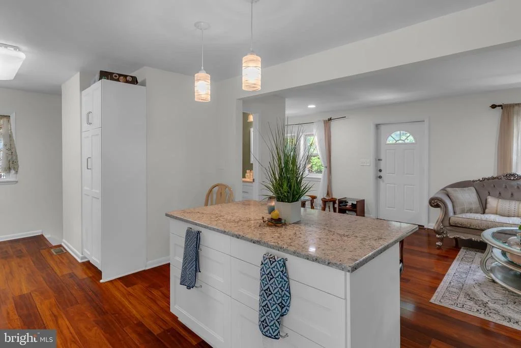 Photo of 4320 IVY GLEN ROAD