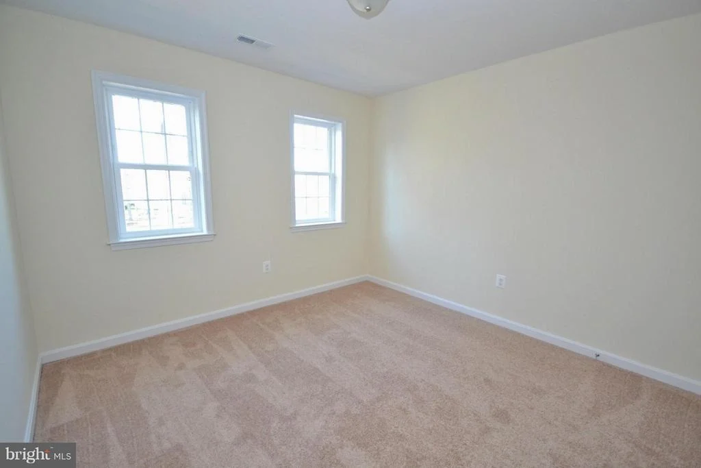 Photo of 628 LATANE DRIVE