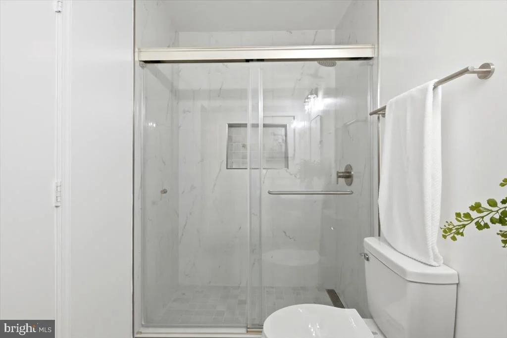Photo of 7434 CEDAR KNOLLS DRIVE