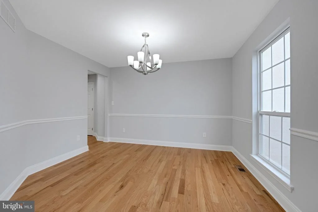 Photo of 319 W FOX TRAIL