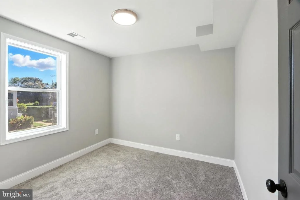 Photo of 310 AUDREY AVENUE