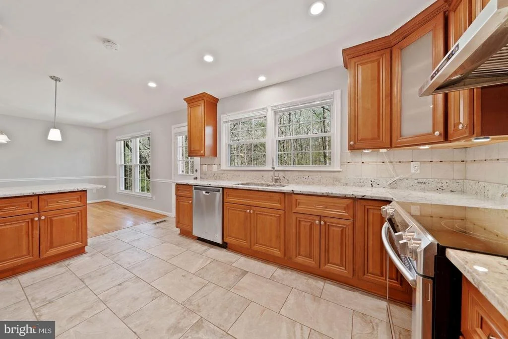 Photo of 1445 LAUREL HILL ROAD