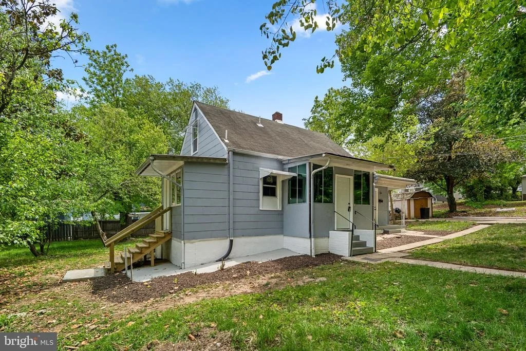 Photo of 4010 FOREST GROVE