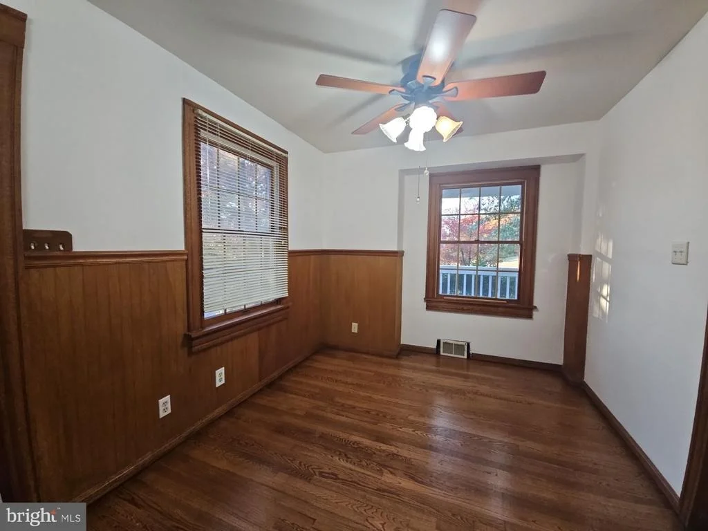Photo of 262 W PARK DRIVE