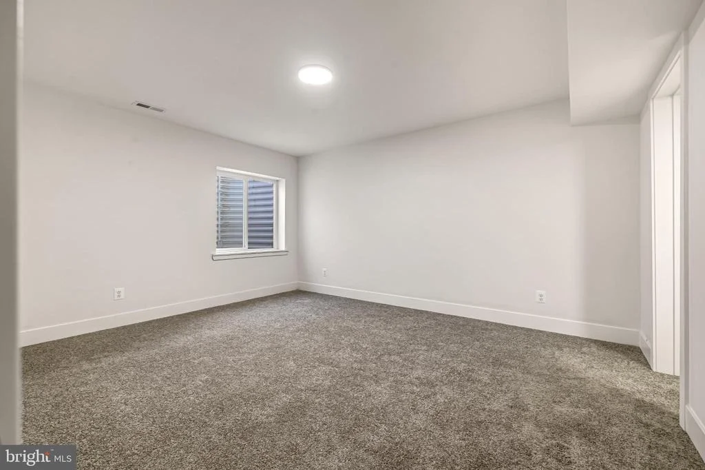 Photo of 1909 MITCHELL DRIVE