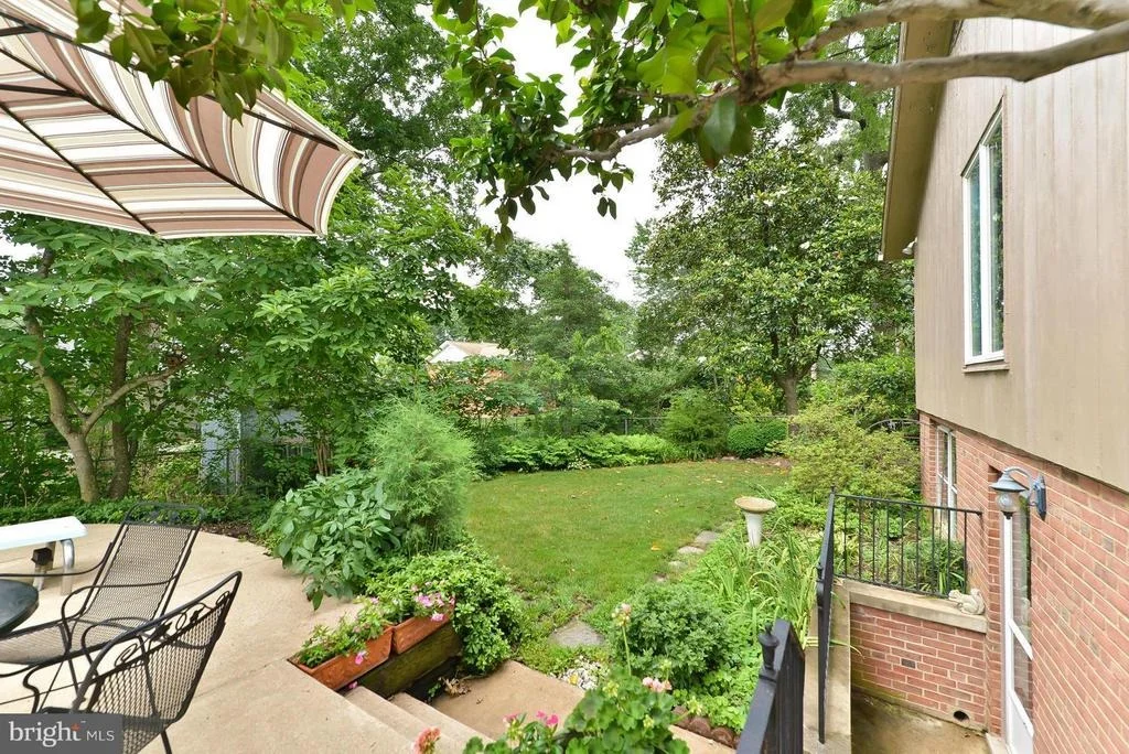 Photo of 7040 QUANDER ROAD
