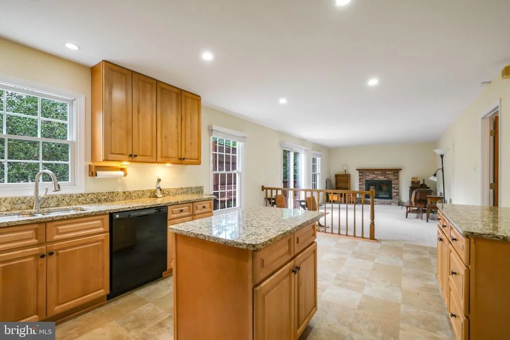 Photo of 118 SUMMIT HALL ROAD