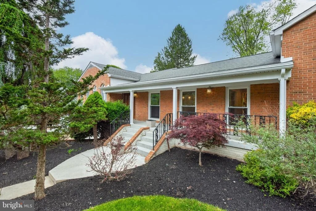 Photo of 13601 VALLEY DRIVE
