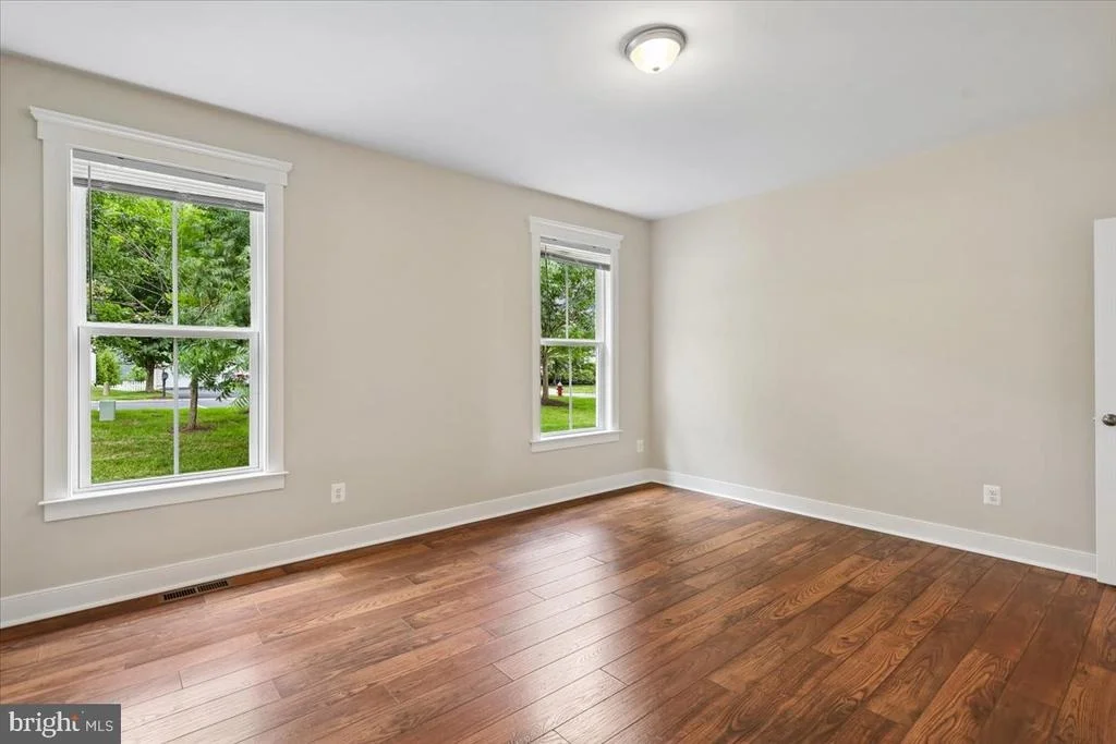 Photo of 1002 PIPERS BROOK DRIVE