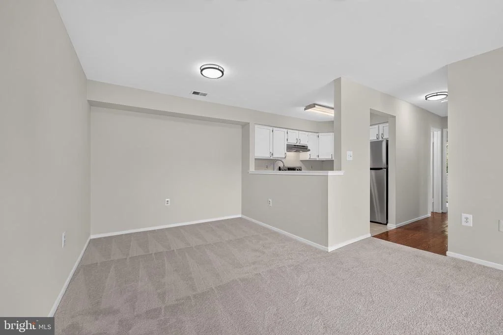 Photo of Unit B at 7710 LEXTON PLACE