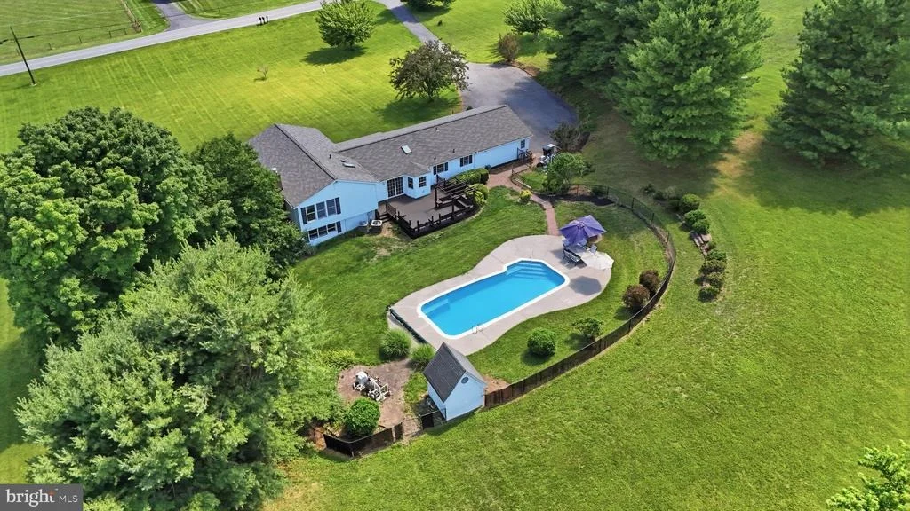 Photo of 3814 BOTELER ROAD