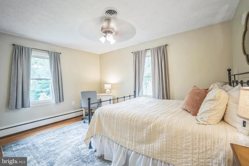 Photo of 6637 MOUNT PHILLIP ROAD