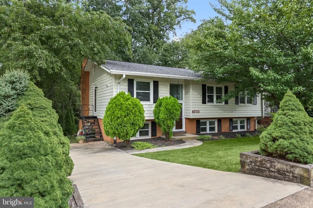 Photo of 4703 TARA DRIVE