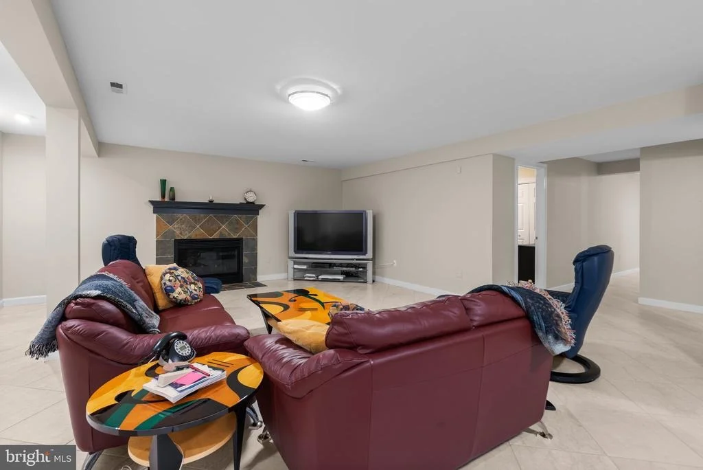 Photo of 4918 DOWNLAND TERRACE